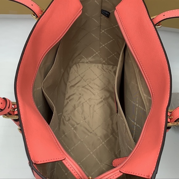 MICHAEL KORS GILLY Large Drawstring Tote Shoulder - Picture 7 of 12